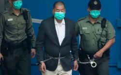 香港の民主派メディア創業者に懲役20年、英やEU、国連などが判決を批判