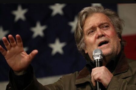 スティーブ・バノン、中間選挙で投票所に移民捜査官を配置するよう提案