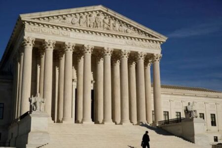 米最高裁、トランプ関税が違法との判決を下す、大統領は激しく反発