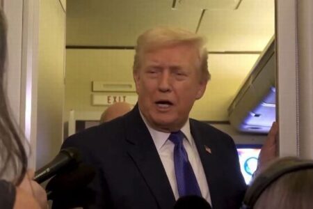 トランプ氏、人種差別動画の投稿について謝罪を拒否