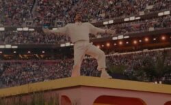 「スーパーボウル」のハーフタイムショー、トランプ氏がバッド・バニーを批判