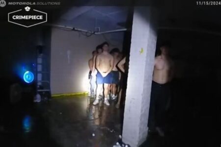 【動画】アメリカの大学で警察官が目撃した“新入生いじめ”が、まるでホラー映画