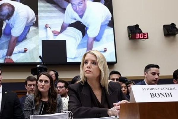 米司法長官が、エプスタイン事件を調査する議員らの行動を監視