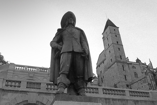 【オランダ】教会の床崩落で遺骨発見 三銃士のモデル・ダルタニアンか、身元確認進む