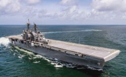 米軍が強襲揚陸艦「トリポリ」と海兵隊を中東へ追加派遣、イランへの攻撃を支援