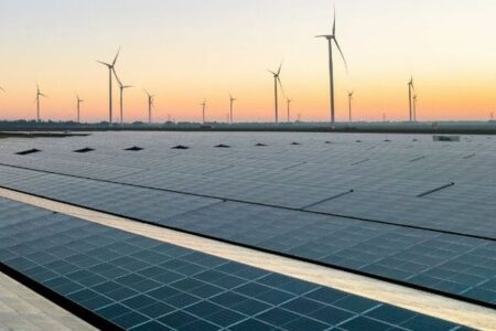 アメリカで、再生可能エネルギーによる電力供給量が過去最大を記録