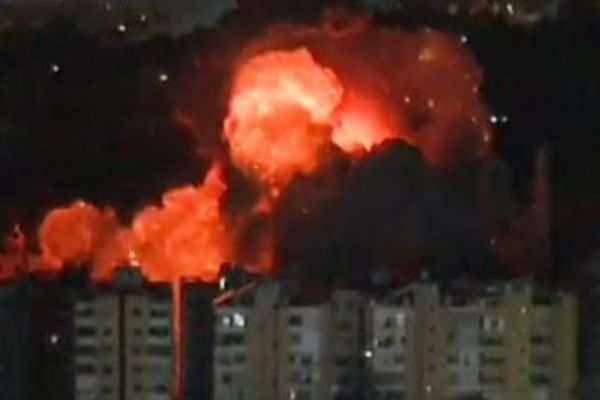 イスラエルの空爆によりレバノンでは634人が死亡、攻撃の応酬が続く