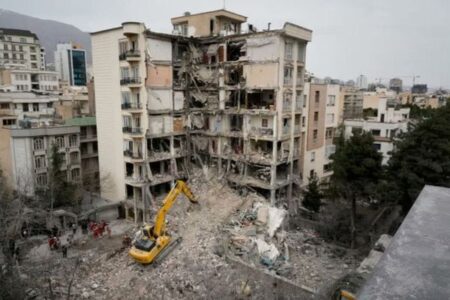 トランプ氏、戦争終結に向けた協議を行ったと主張、イラン側は否定