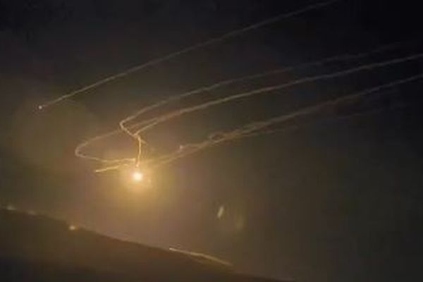 イスラエルで迎撃ミサイルが不足か？外相や軍は否定