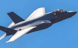 米軍のF-35戦闘機がイランの攻撃を受け、緊急着陸