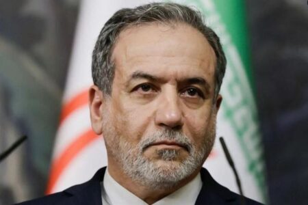 イランの外相、ホルムズ海峡における日本船舶の安全な航行を保証