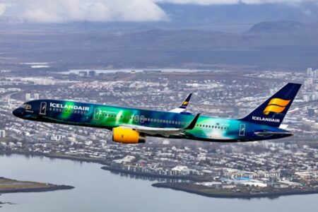 “写真が下手な人”を募集　アイスランド航空の狙いとは？報酬5万ドル＋10日間の旅