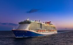 テキーラ14杯を提供された乗客が転倒し負傷　クルーズ船運営会社に30万ドル賠償命令