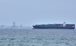 イランの「ホルムズ海峡優先」の新提案、トランプ政権の反応とは？