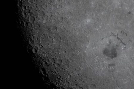 【アルテミスⅡ】NASAが投稿した月の裏側の写真、可愛い模様が映る