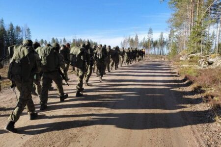トランプ大統領、ドイツに駐留する数千人の米軍の削減を検討中