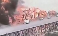 パナマ運河にかかる橋で大爆発、燃料トラックが炎上して1人死亡