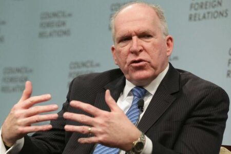 元CIAの長官、トランプ大統領が不適格だとして罷免を要求