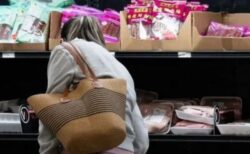 イランとの戦争でアメリカ経済に打撃、インフレ率が上昇し、物価が高騰