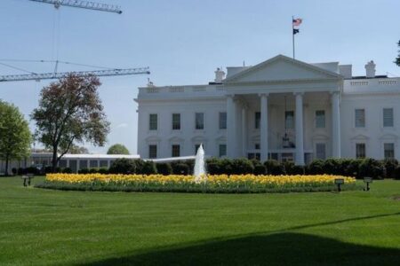 ホワイトハウス周辺で銃声、シークレットサービスが捜査を開始