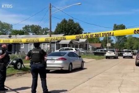 ルイジアナ州で8人の子供が銃で撃たれて死亡、警察官が発見