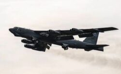 米軍がB-52爆撃機をイラン上空に投入、制空権を拡大