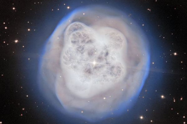死にゆく星の最後の姿、ハワイのジェミニ北天文台が撮影