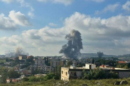 イスラエル軍がレバノン南部を攻撃、子供を含む12人が死亡