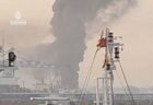 線路に落ちた子供を守り、通過する列車の下に身を伏せる父親の映像がドラマチック