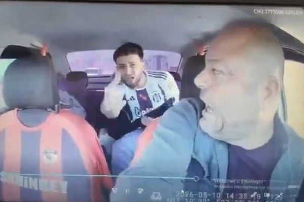勇敢なタクシー運転手、車内で誘拐犯からショットガンを奪う【動画】