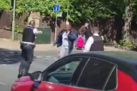 英で2人のユダヤ人が刺される事件が発生、警察がテロ警戒レベルを引き上げ