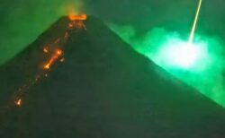 フィリピンの火山上空に、鮮やかな緑色の「火球」が出現【動画】