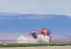 NYの高架橋からコンクリートが落下し、走行中の車に直撃【動画】