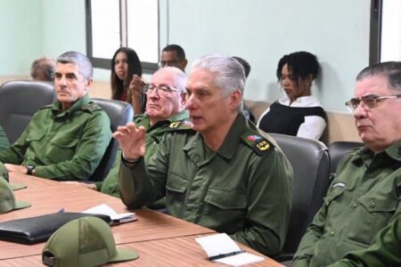 キューバの大統領、米軍が軍事行動を起こせば、「大虐殺」に繋がると警告