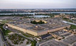 イスラエルが、イランと交渉する米政府の高官を盗聴か？国防総省が警告