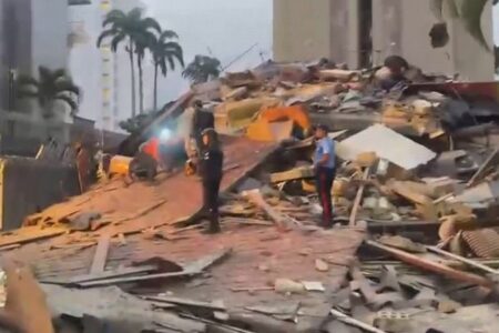 ベネズエラの首都周辺でM7.2とM7.5の地震が連続して発生、建物が倒壊