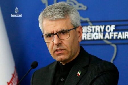 イラン外務省、カタールでの米国との協議を否定