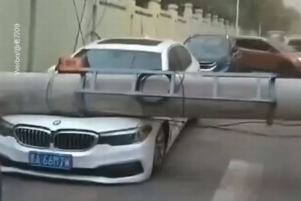 中国東北部で猛烈な砂嵐、倒木や送電線の損傷など被害