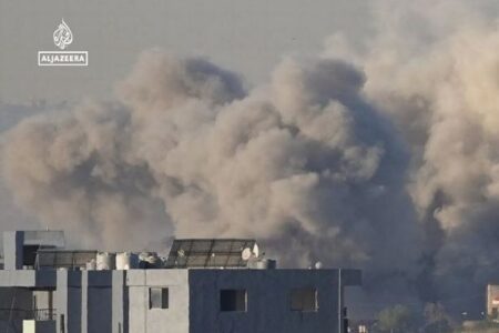 イスラエル軍がレバノン南部の広範囲を空爆、数千人が避難