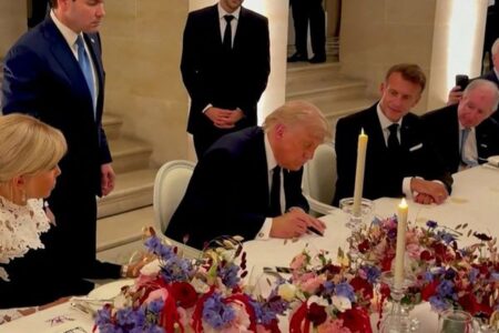 米・イランの大統領が合意文書に署名、イスラエル軍はレバノンを攻撃