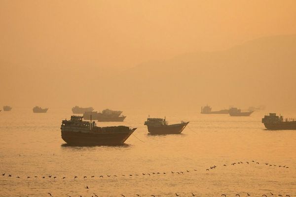 イランが再びホルムズ海峡を封鎖へ、イスラエル軍がレバノンで32人を殺害