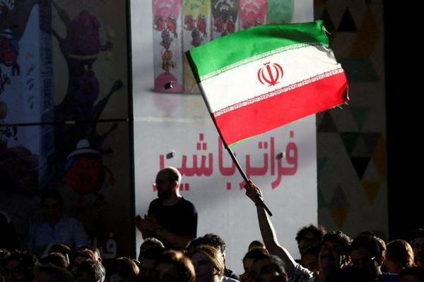 イランの凍結資産の解放で合意、石油化学製品の制裁も緩和