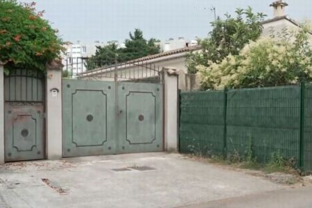 猛暑に見舞われたフランス、車内で2人の子供が死亡