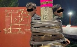 「バットマン」と呼ばれる謎の自警団、バイク泥棒をテープで縛りつける【メキシコ】