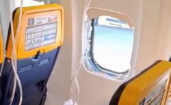 「ライアンエアー」の旅客機、飛行中に窓が割れ、乗客が機外へ吸い出されそうになる