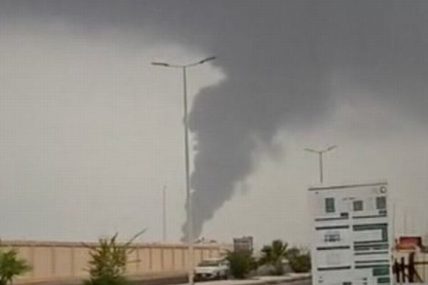 サウジアラビアがイエメンの「フーシ派」に対し、大規模な攻撃を準備