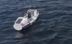 アメリカ人女性、手漕ぎボートでカリフォルニアからハワイまで単独航海に成功、新記録樹立