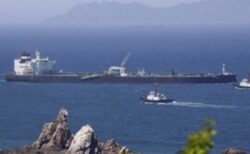 ホルムズ海峡で、UAEの船舶2隻が攻撃を受ける