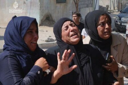 イスラエル軍がガザ市の警察署などを空爆、10人のパレスチナ人が死亡