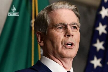 「経済的生命線を断つ」米財務長官、イランに対する経済制裁を発表
